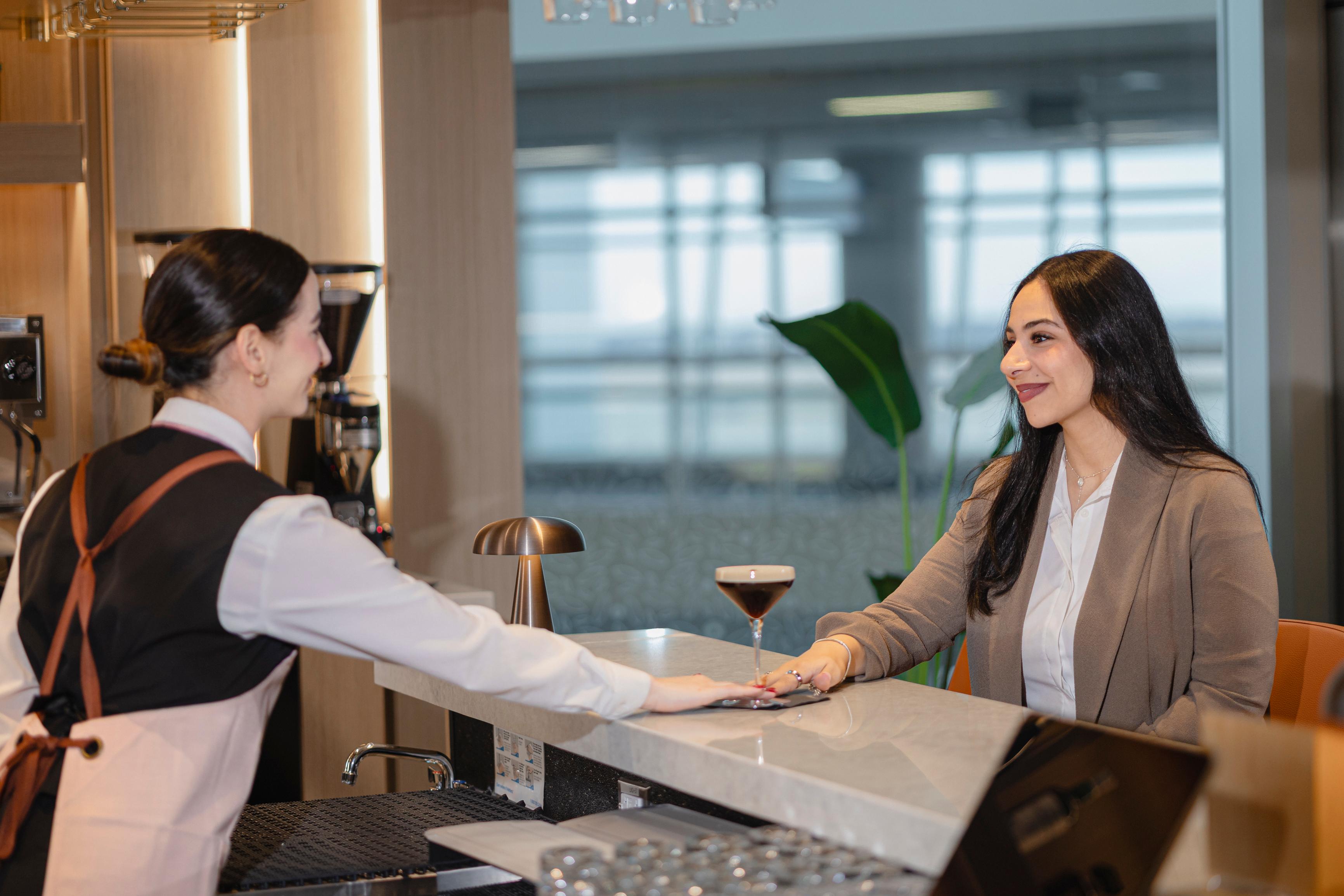 Plaza Premium Lounge, Dallas/Fort Worth International, USA Plaza Premium Lounge, Dallas/Fort Worth International, USA