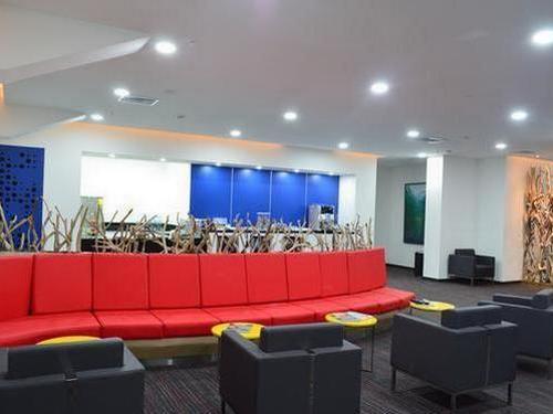 Main Image Main Image