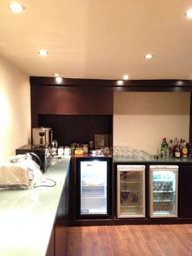 Skyway Premium Lounge