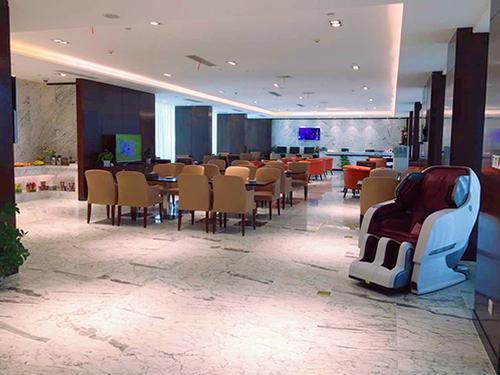 No. 3 First Class Lounge