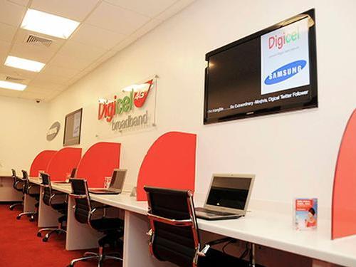 Club Kingston, Kingston Norman Manley Int'l Club Kingston, Kingston Norman Manley Int'l