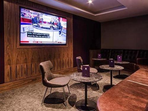 No.1 Gatwick, London Gatwick_South Terminal_UK No.1 Gatwick, London Gatwick_South Terminal_UK