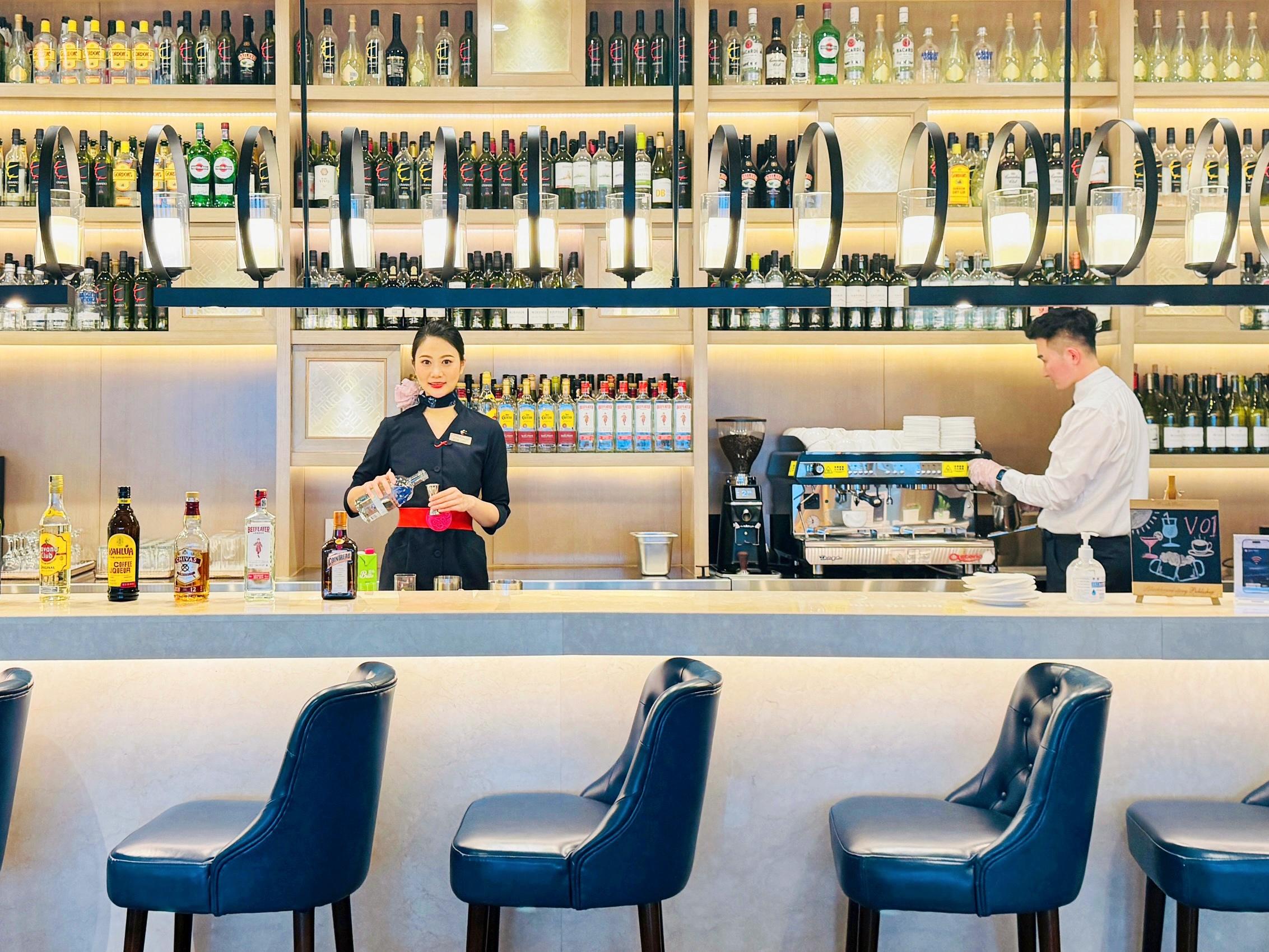 China Eastern V01 International Lounge, Shanghai Hongqiao Intl, China China Eastern V01 International Lounge, Shanghai Hongqiao Intl, China