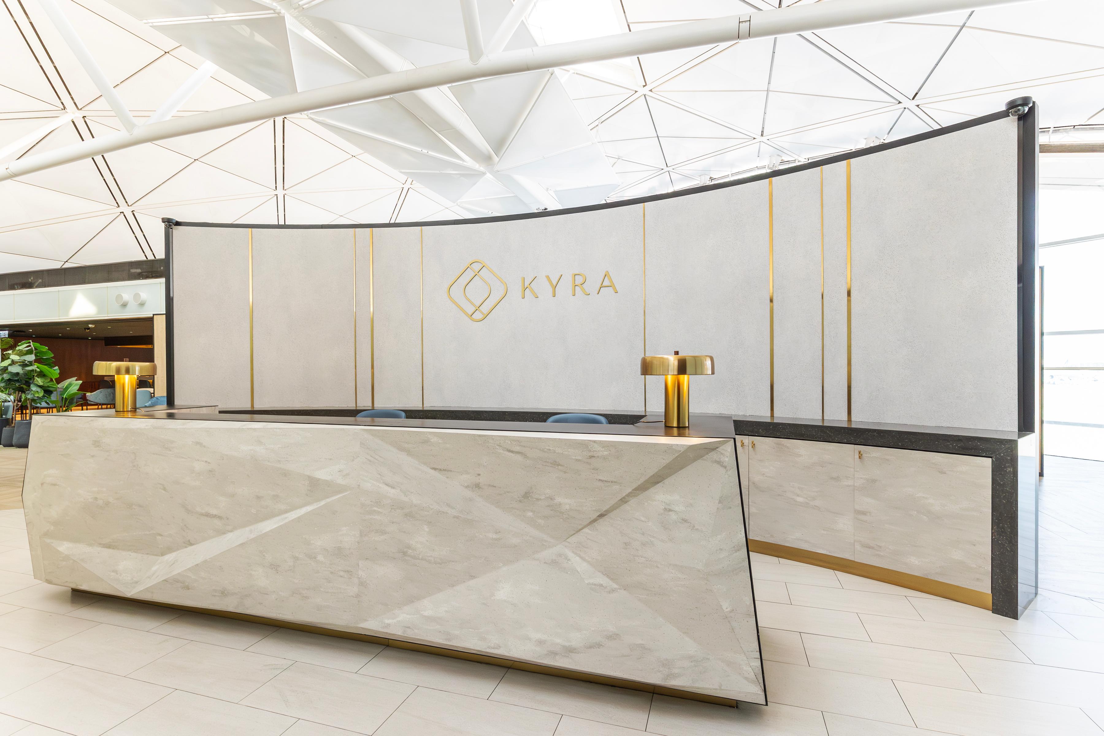 Kyra Lounge