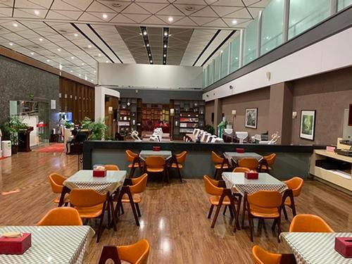 Simple Business Club & VIP Lounge V33