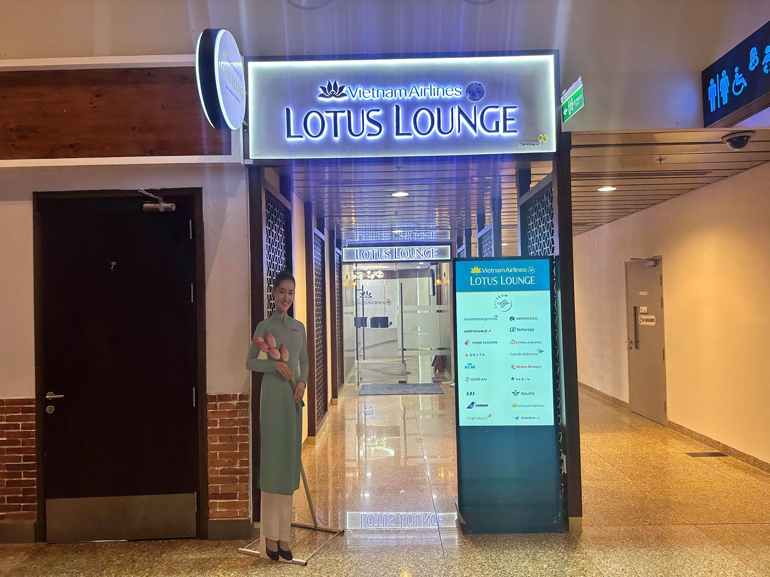 Vietnam Airlines Lotus Lounge, Nha Trang Cam Rahn International, Vietnam Vietnam Airlines Lotus Lounge, Nha Trang Cam Rahn International, Vietnam
