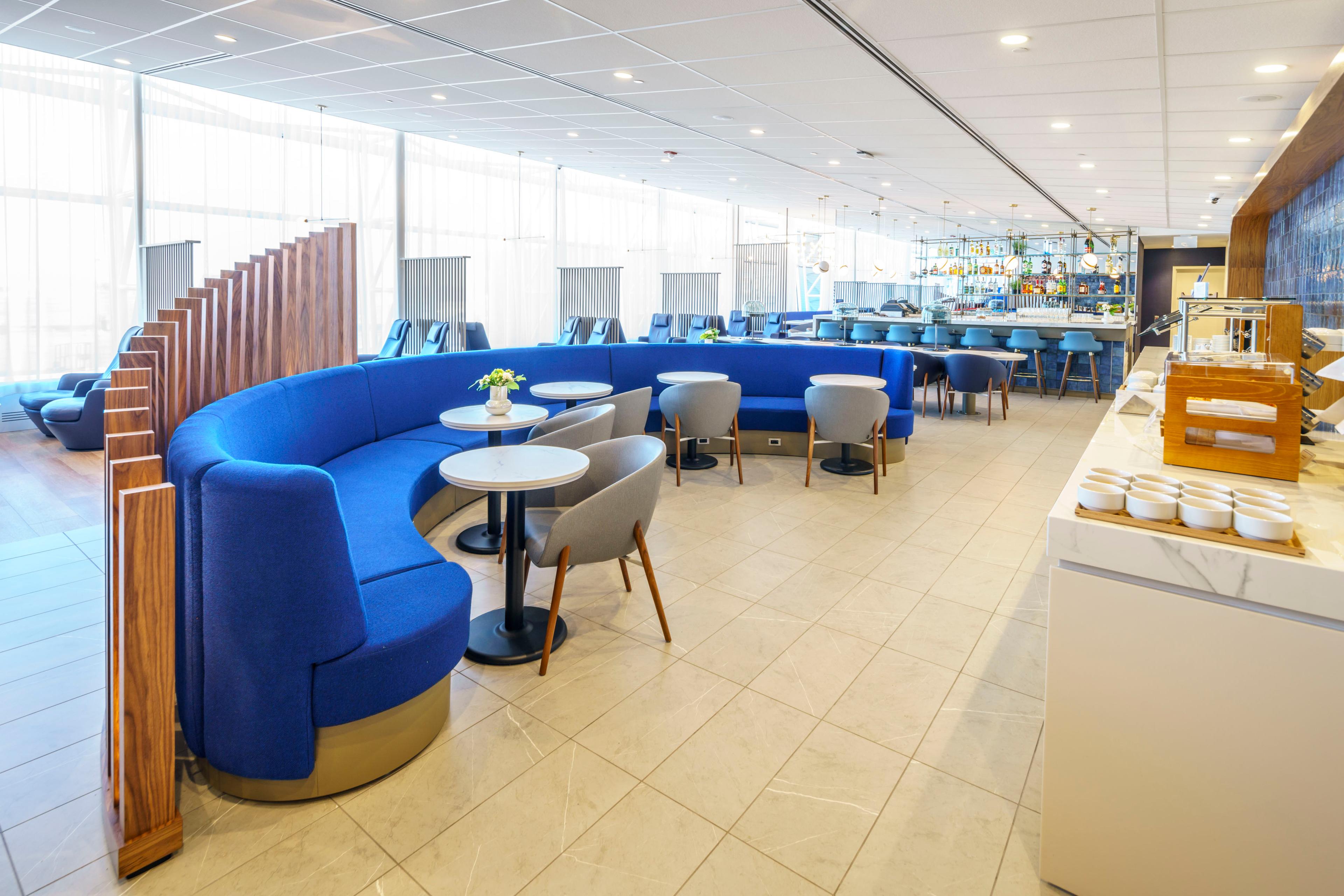Air France lounge: Montreal, Montreal Pierre E.Trudeau Intl, Canada Air France lounge: Montreal, Montreal Pierre E.Trudeau Intl, Canada