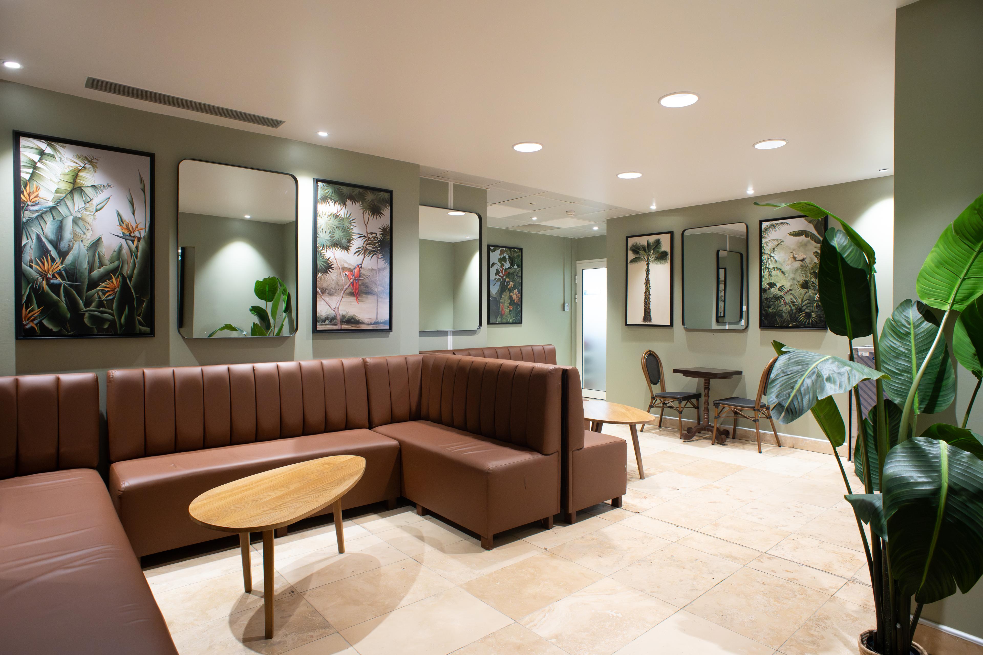 Bessie Coleman VIP Lounge, Pointe-à-Pitre International (Le Raizet), Guadeloupe Bessie Coleman VIP Lounge, Pointe-à-Pitre International (Le Raizet), Guadeloupe