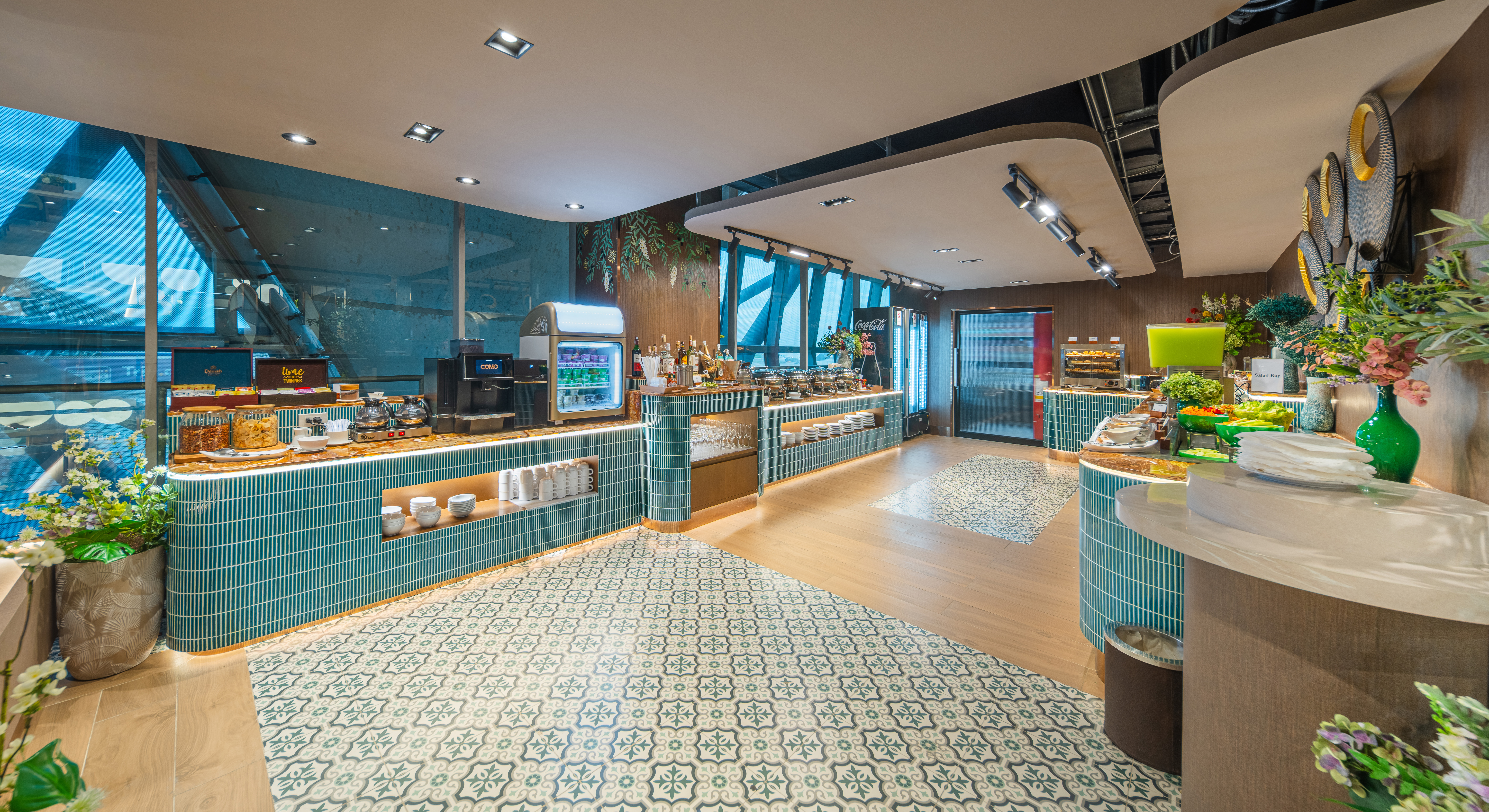 Miracle First Class Lounge, Bangkok Suvarnabhumi Intl, Thailand Miracle First Class Lounge, Bangkok Suvarnabhumi Intl, Thailand