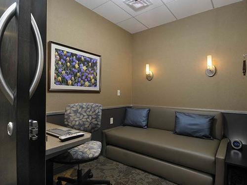 Minute Suites, Philadelphia PA International Minute Suites, Philadelphia PA International