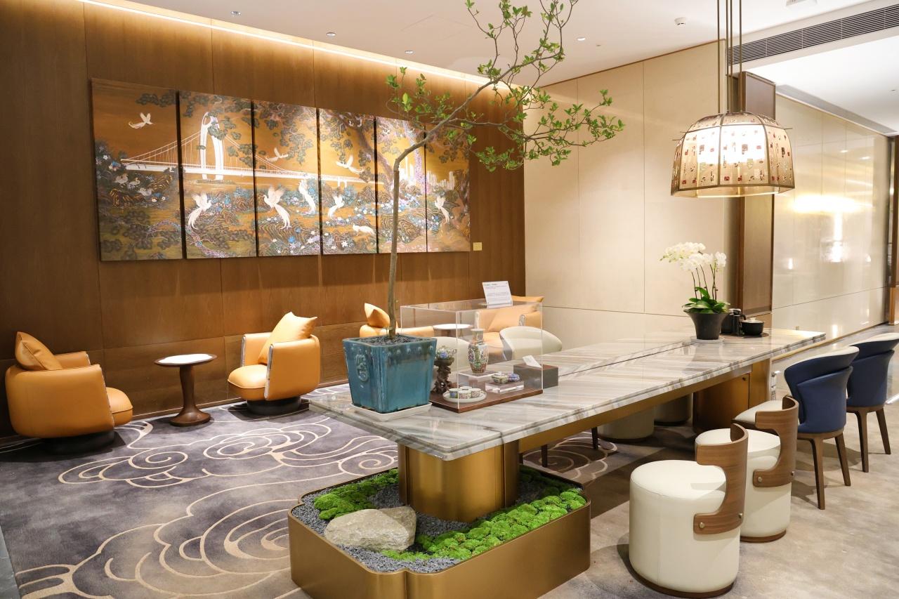 Lounge L35, Guangzhou Baiyun International, China Lounge L35, Guangzhou Baiyun International, China