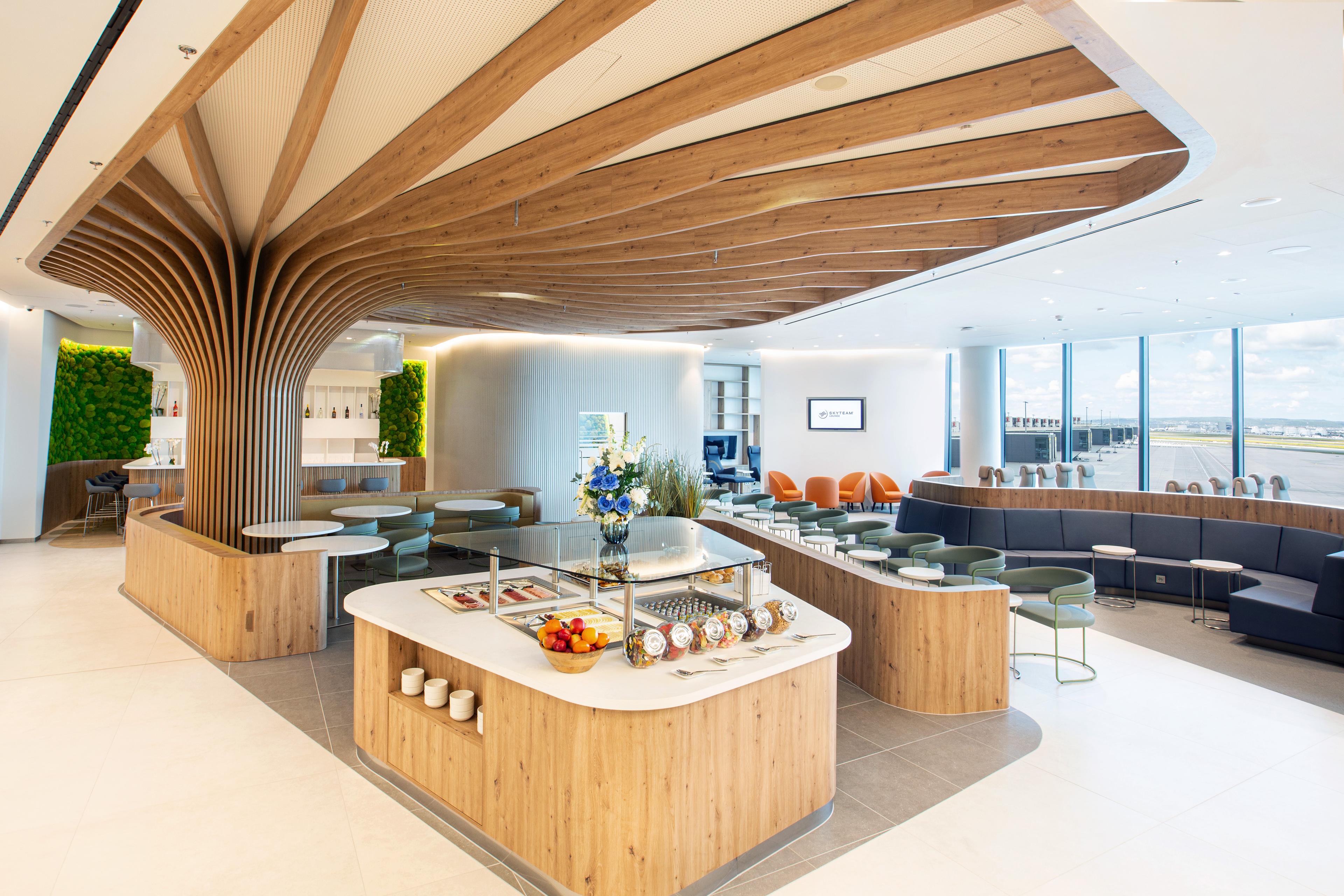 SkyTeam Lounge , Frankfurt Main, Germany SkyTeam Lounge , Frankfurt Main, Germany
