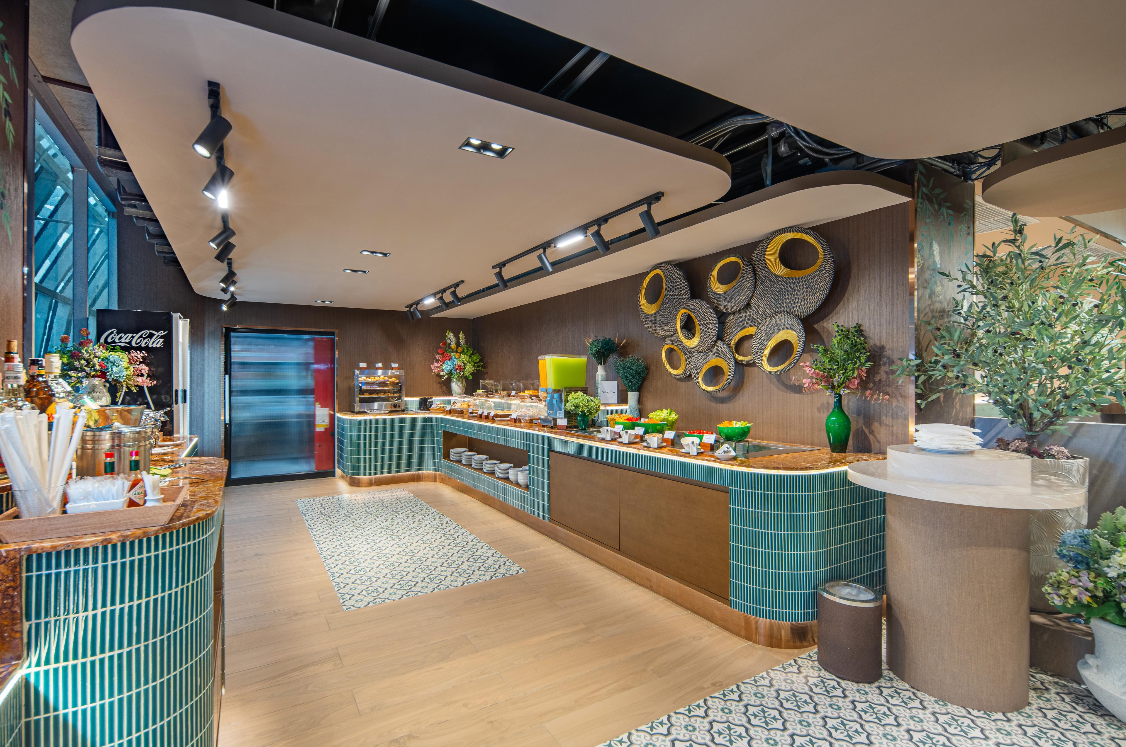 Miracle First Class Lounge, Bangkok Suvarnabhumi Intl, Thailand Miracle First Class Lounge, Bangkok Suvarnabhumi Intl, Thailand