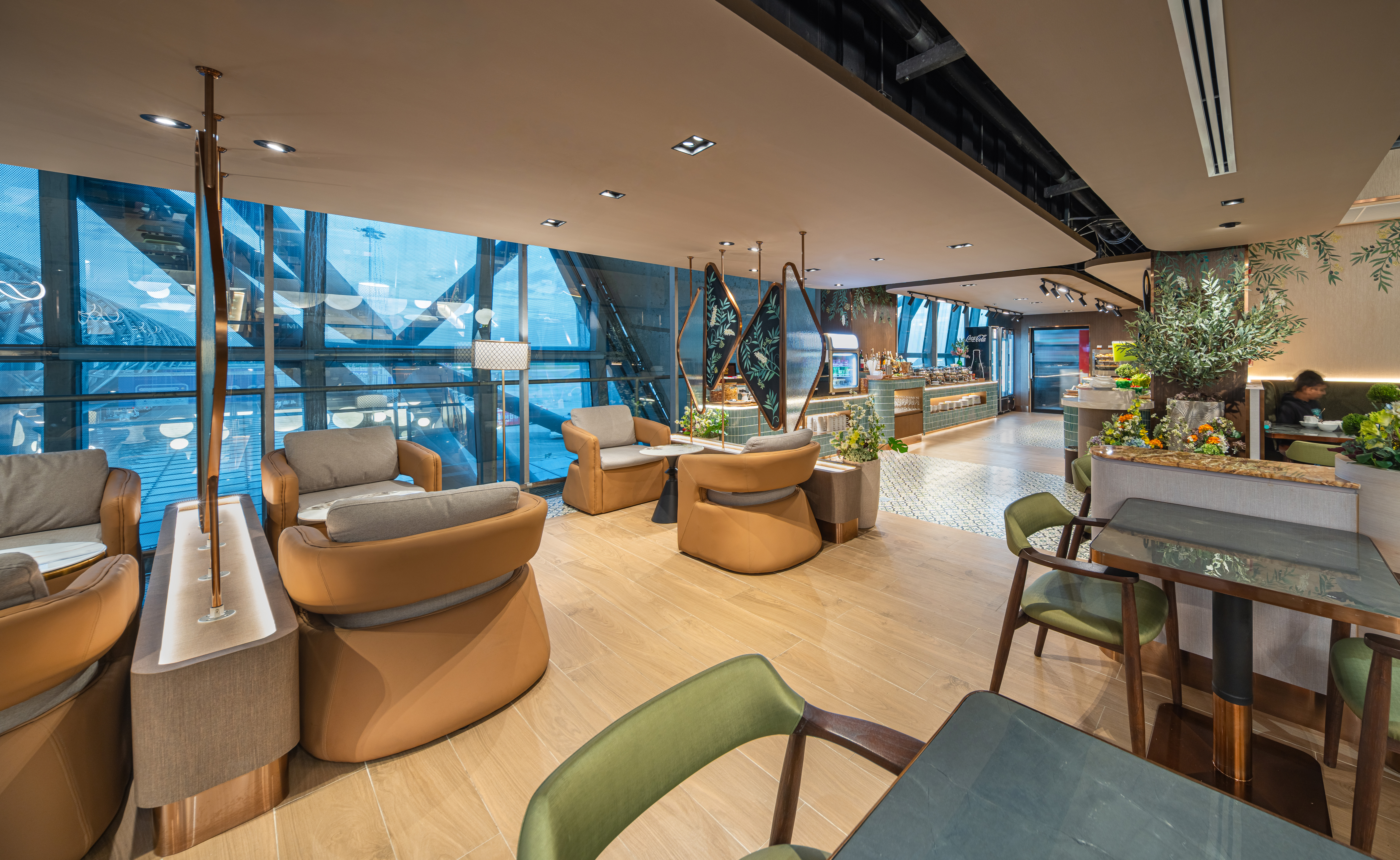 Miracle First Class Lounge, Bangkok Suvarnabhumi Intl, Thailand Miracle First Class Lounge, Bangkok Suvarnabhumi Intl, Thailand