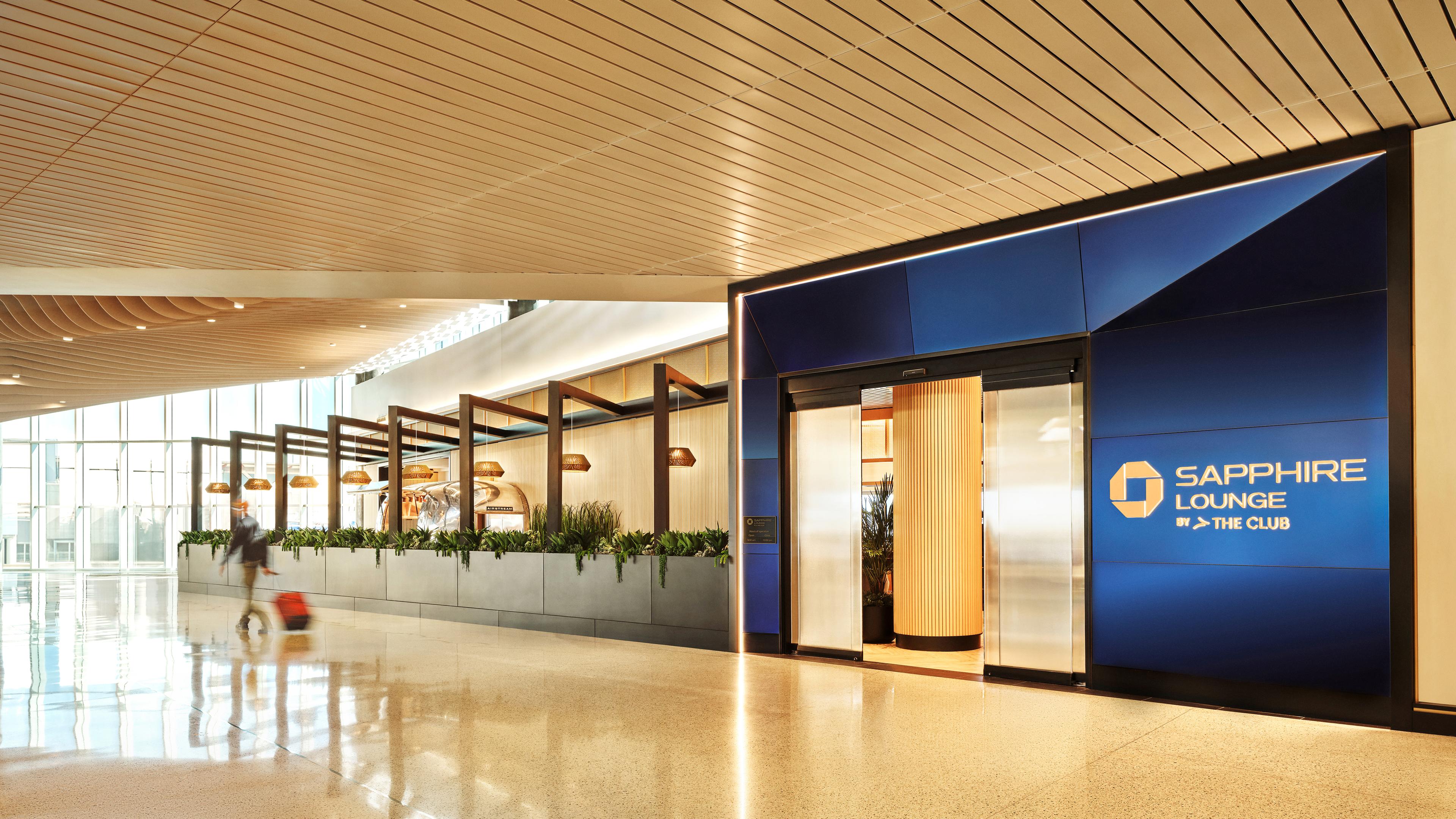 Chase Sapphire Lounge by The Club, Phoenix AZ Sky Harbor Intl, USA Chase Sapphire Lounge by The Club, Phoenix AZ Sky Harbor Intl, USA
