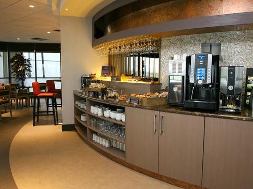 Causeway Lounge, Belfast International Causeway Lounge, Belfast International