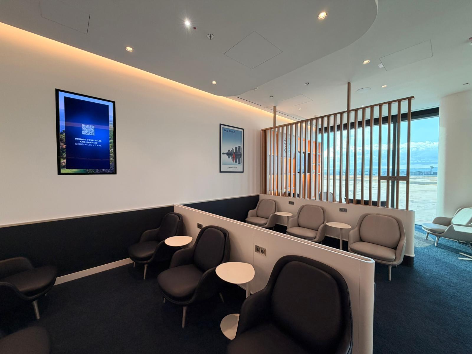 Air France Lounge, Frankfurt, Germany Air France Lounge, Frankfurt, Germany