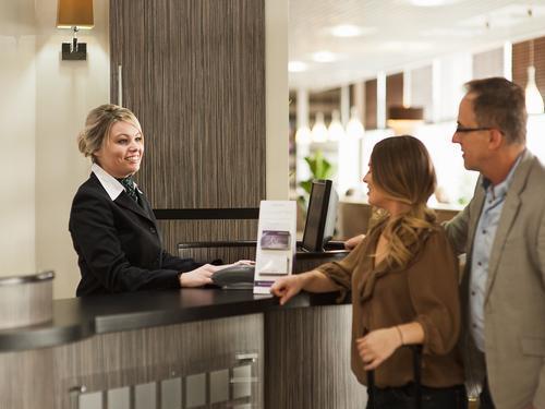 Aspire Lounge by Servisair, Birmingham Airport Aspire Lounge by Servisair, Birmingham Airport