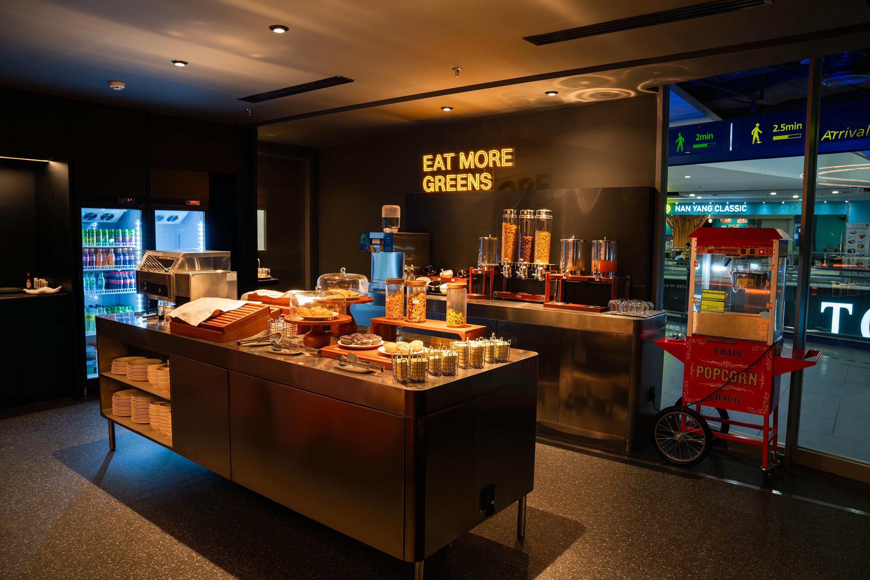 Capsule Transit MAX, Kuala Lumpur Intl, Malaysia Capsule Transit MAX, Kuala Lumpur Intl, Malaysia