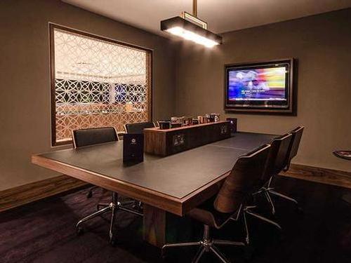 No.1 Gatwick, London Gatwick_South Terminal_UK No.1 Gatwick, London Gatwick_South Terminal_UK