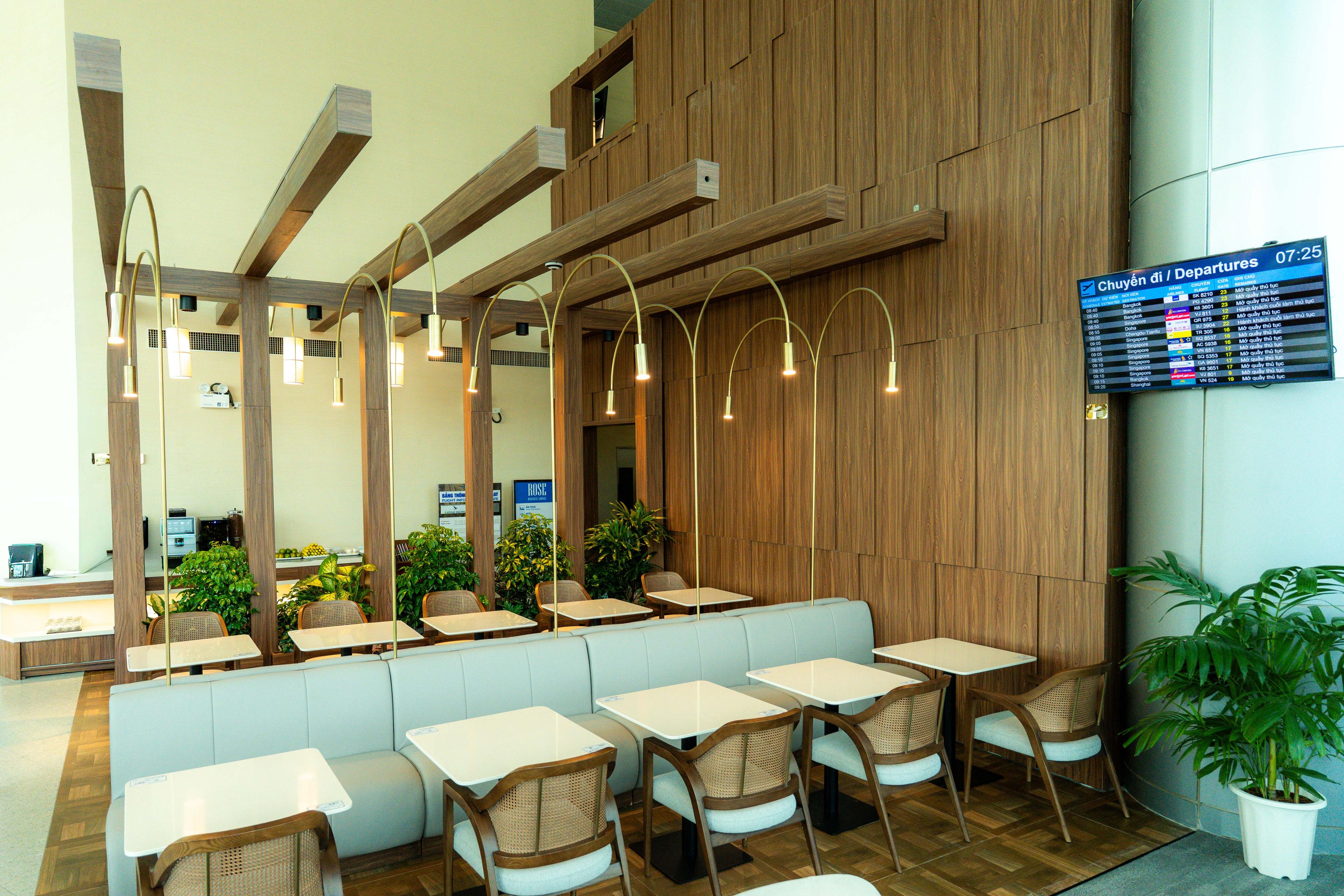 Rose Business Lounge, Tan Son Nhat International, Vietnam Rose Business Lounge, Tan Son Nhat International, Vietnam