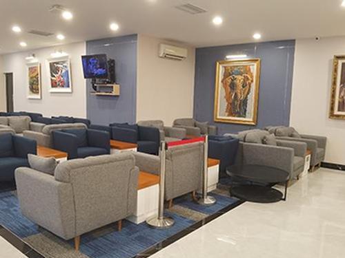 Main Image Main Image