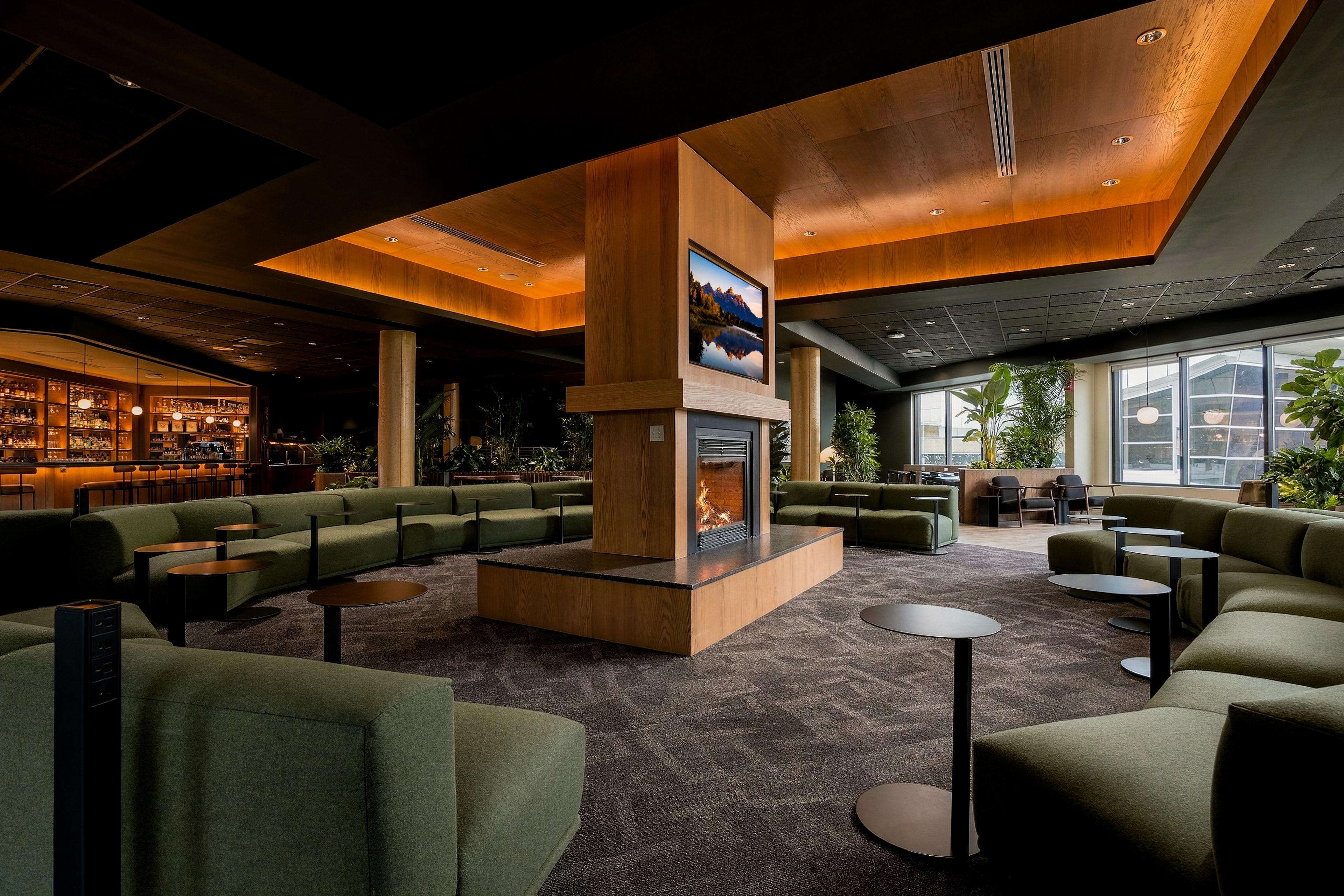 Aspire Lounge (Domestic), Calgary International, Canada Aspire Lounge (Domestic), Calgary International, Canada