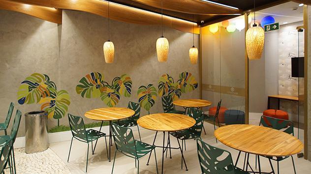 Advantage VIP Lounge