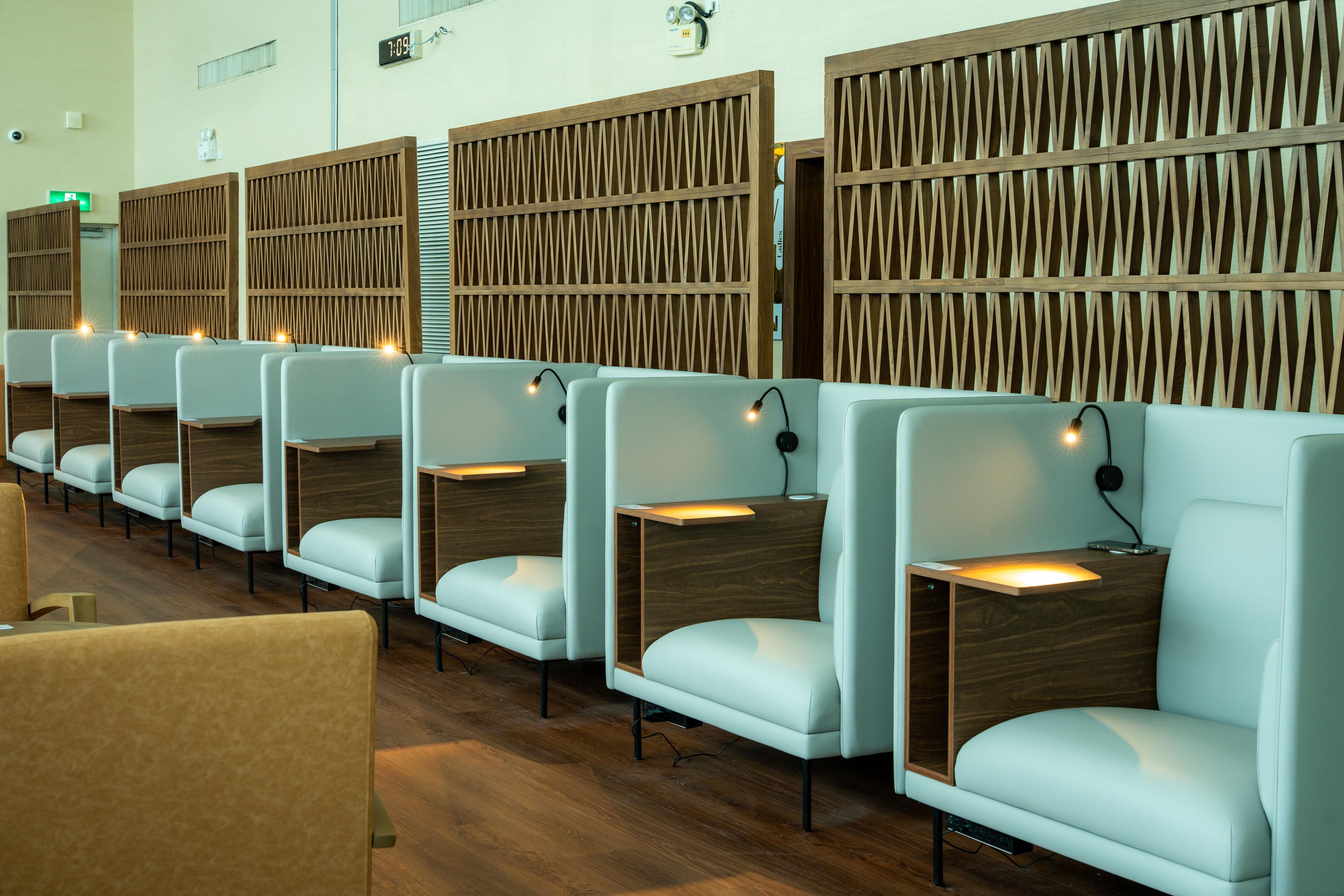 Rose Business Lounge, Tan Son Nhat International, Vietnam Rose Business Lounge, Tan Son Nhat International, Vietnam