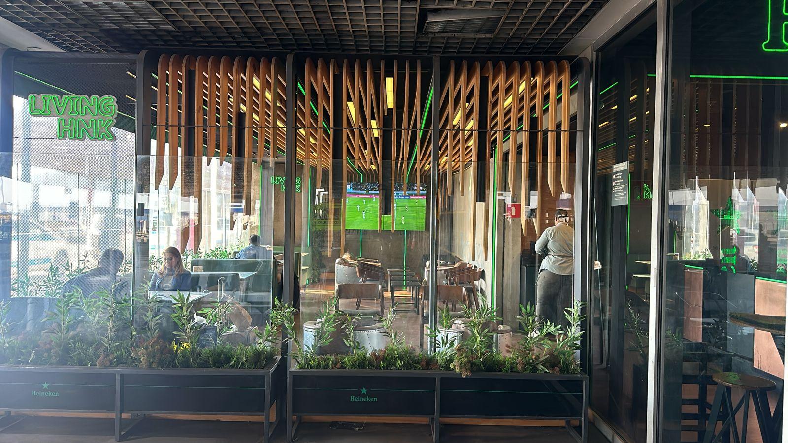 Living HNK, São Paulo/Guarulhos–Governador André Franco Montoro International, Brazil Living HNK, São Paulo/Guarulhos–Governador André Franco Montoro International, Brazil