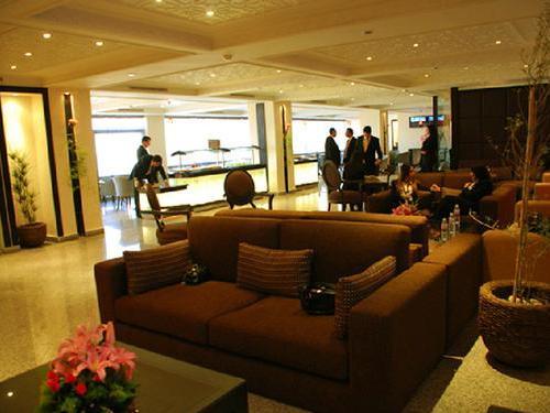 Salon VIP, Departures lounge Salon VIP, Departures lounge