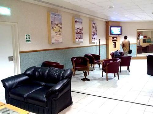Dzimbahwe Executive Lounge, Harare International Dzimbahwe Executive Lounge, Harare International
