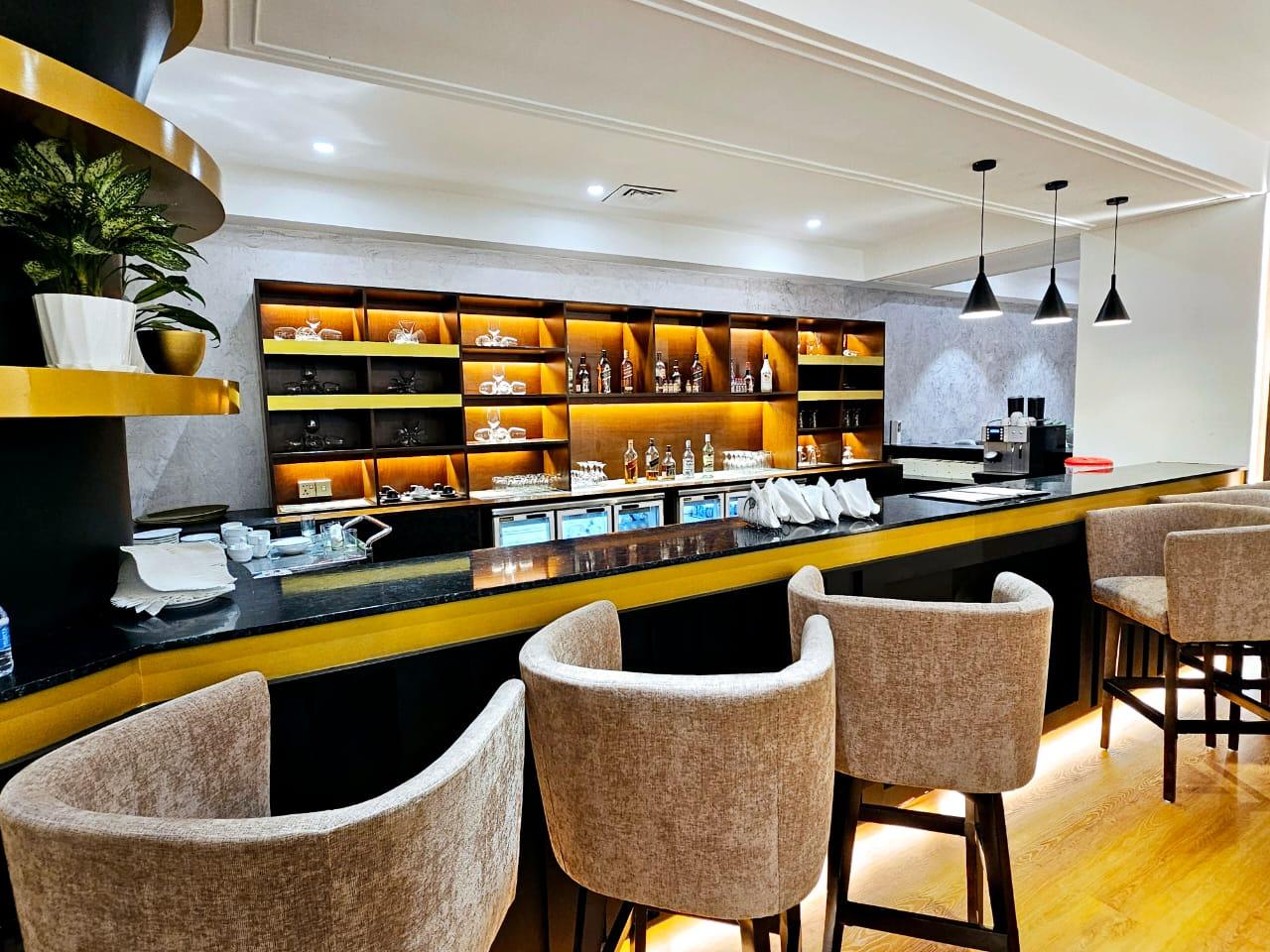 Intercontinental Dhaka Balaka Executive Lounge, Dhaka Hazrat Shahjalal Intl, Bangladesh Intercontinental Dhaka Balaka Executive Lounge, Dhaka Hazrat Shahjalal Intl, Bangladesh