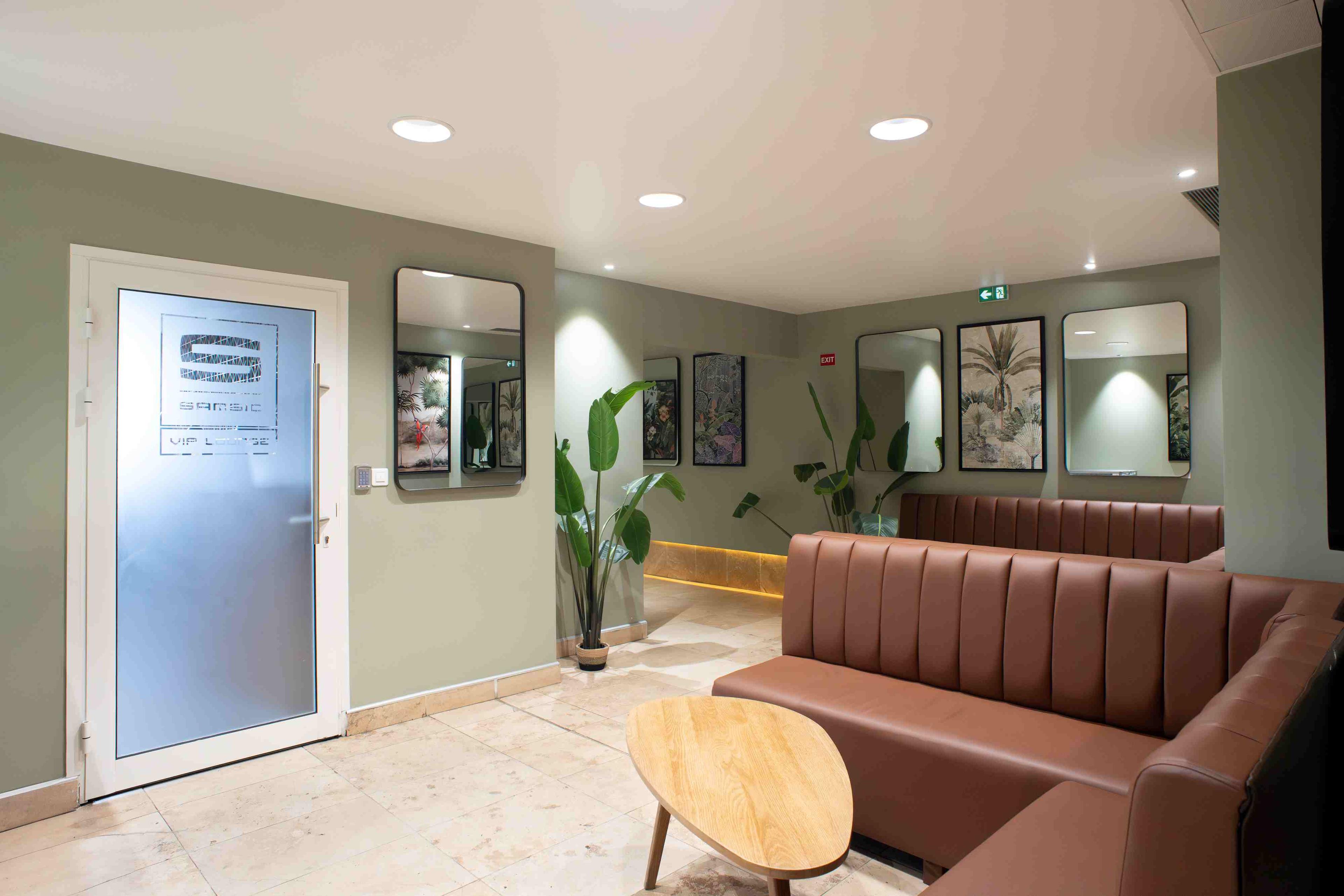 Bessie Coleman VIP Lounge, Pointe-à-Pitre International (Le Raizet), Guadeloupe Bessie Coleman VIP Lounge, Pointe-à-Pitre International (Le Raizet), Guadeloupe