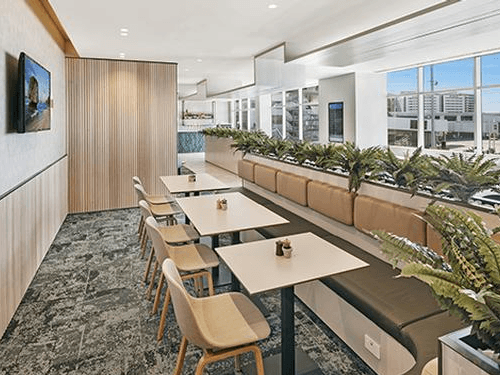 Plaza Premium Lounge (зона вылета международных рейсов)