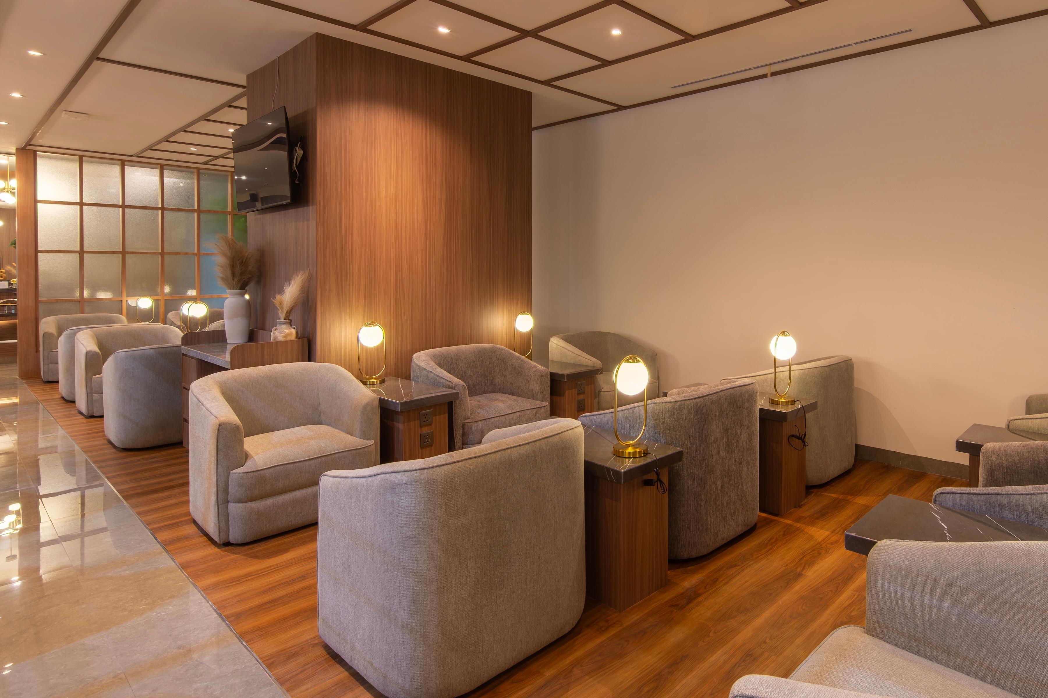 Blue Sky Premier Lounge, Juanda International, Indonesia Blue Sky Premier Lounge, Juanda International, Indonesia