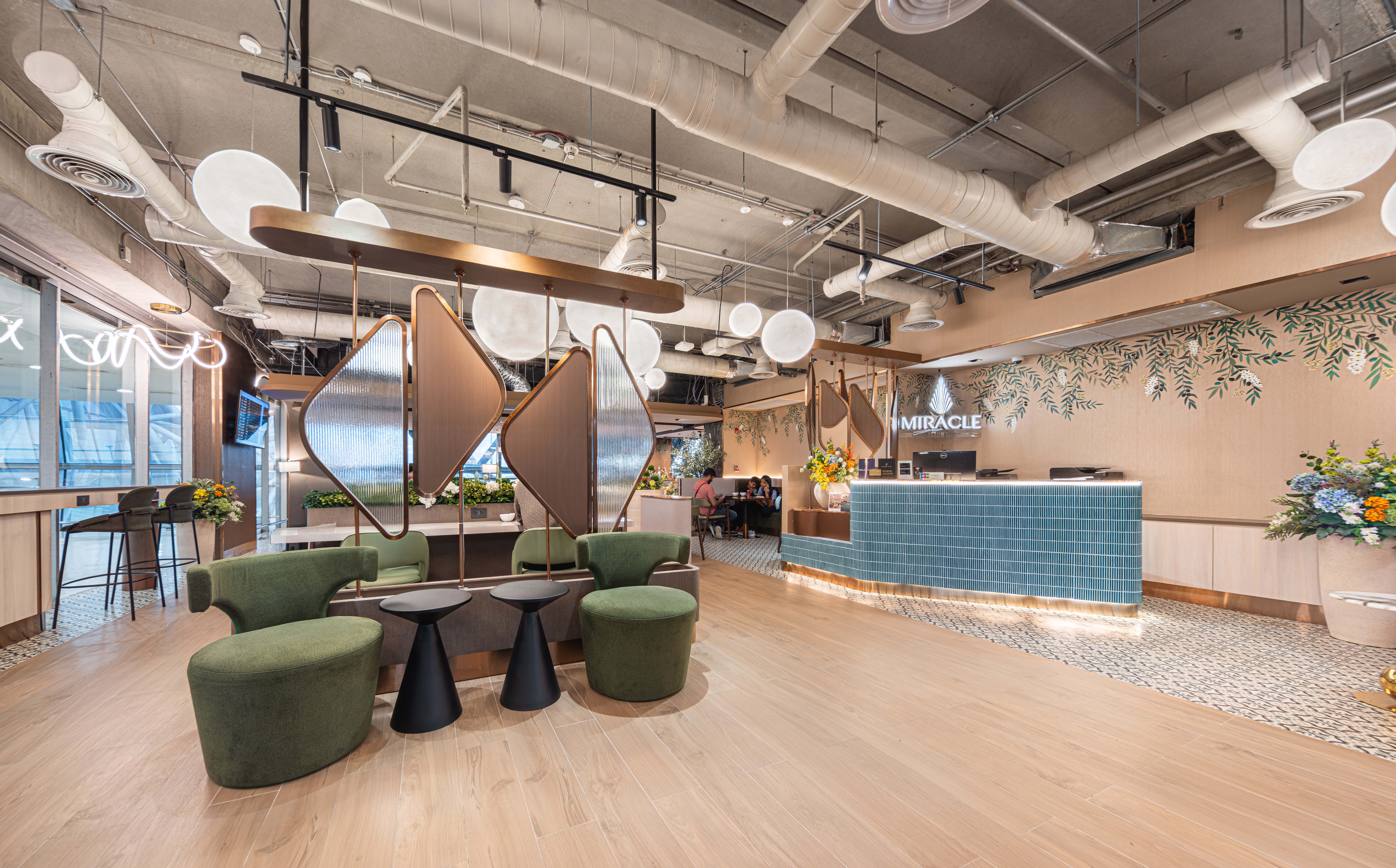 Miracle First Class Lounge, Bangkok Suvarnabhumi Intl, Thailand Miracle First Class Lounge, Bangkok Suvarnabhumi Intl, Thailand