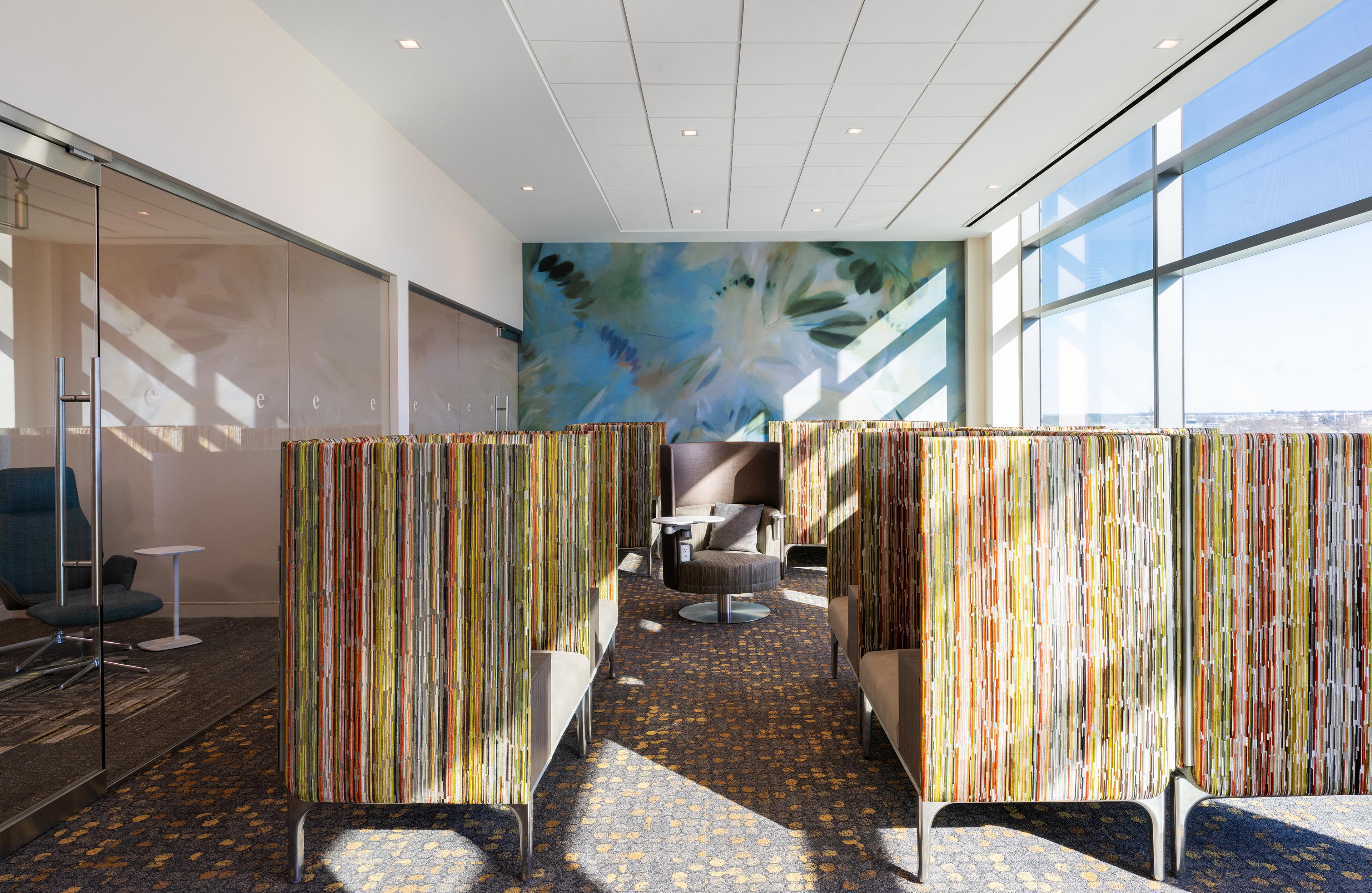 Escape Lounges, Kansas City MO International, USA Escape Lounges, Kansas City MO International, USA