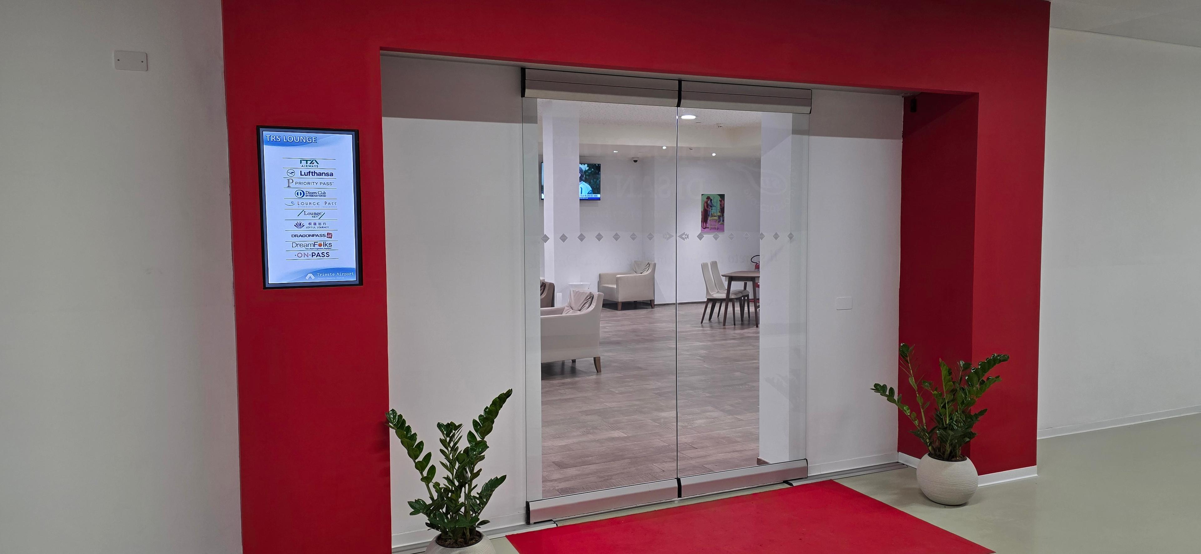 TRS Lounge, Trieste (Ronchi dei Legionari), Italy TRS Lounge, Trieste (Ronchi dei Legionari), Italy