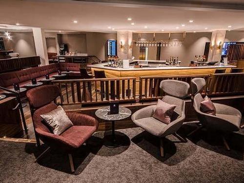 No.1 Gatwick, London Gatwick_South Terminal_UK No.1 Gatwick, London Gatwick_South Terminal_UK