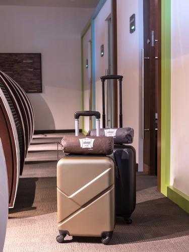 Sleep N Fly - The New Airport Sleep Concept by YAWN, Dubai International Sleep N Fly - The New Airport Sleep Concept by YAWN, Dubai International