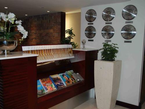 BIDVEST PREMIER LOUNGE BIDVEST PREMIER LOUNGE