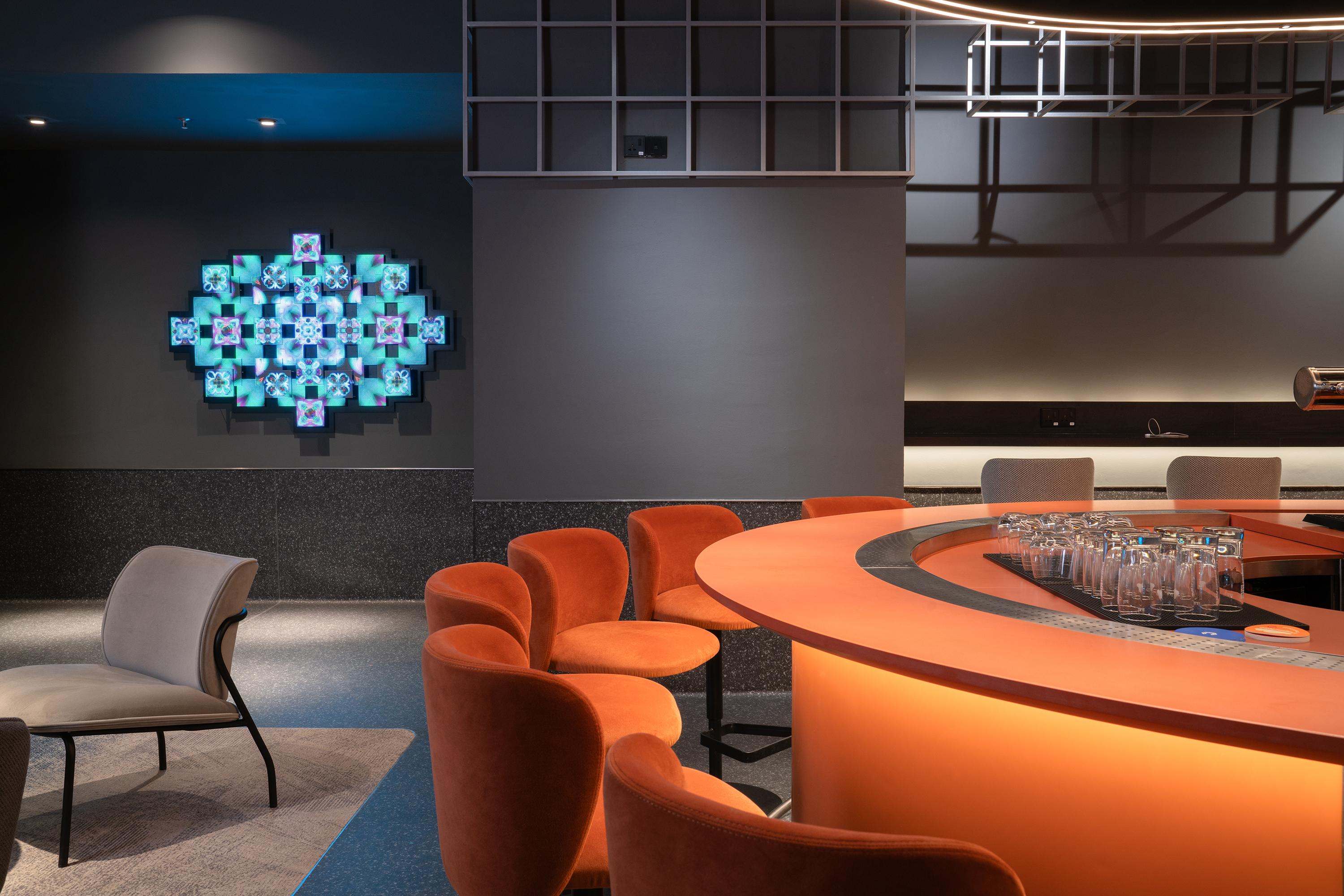 Capsule Transit MAX, Kuala Lumpur Intl, Malaysia Capsule Transit MAX, Kuala Lumpur Intl, Malaysia