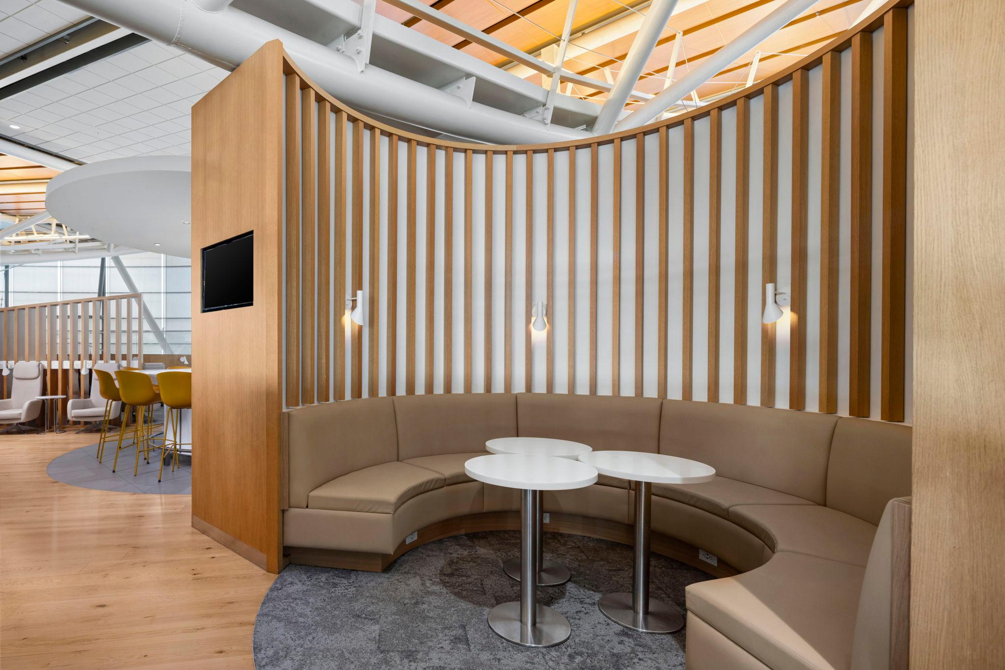 SkyTeam Lounge (International Departures), Vancouver International, Canada SkyTeam Lounge (International Departures), Vancouver International, Canada