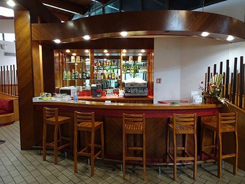 Samba Lounge, Libreville Leon Mba International, Gabon Samba Lounge, Libreville Leon Mba International, Gabon