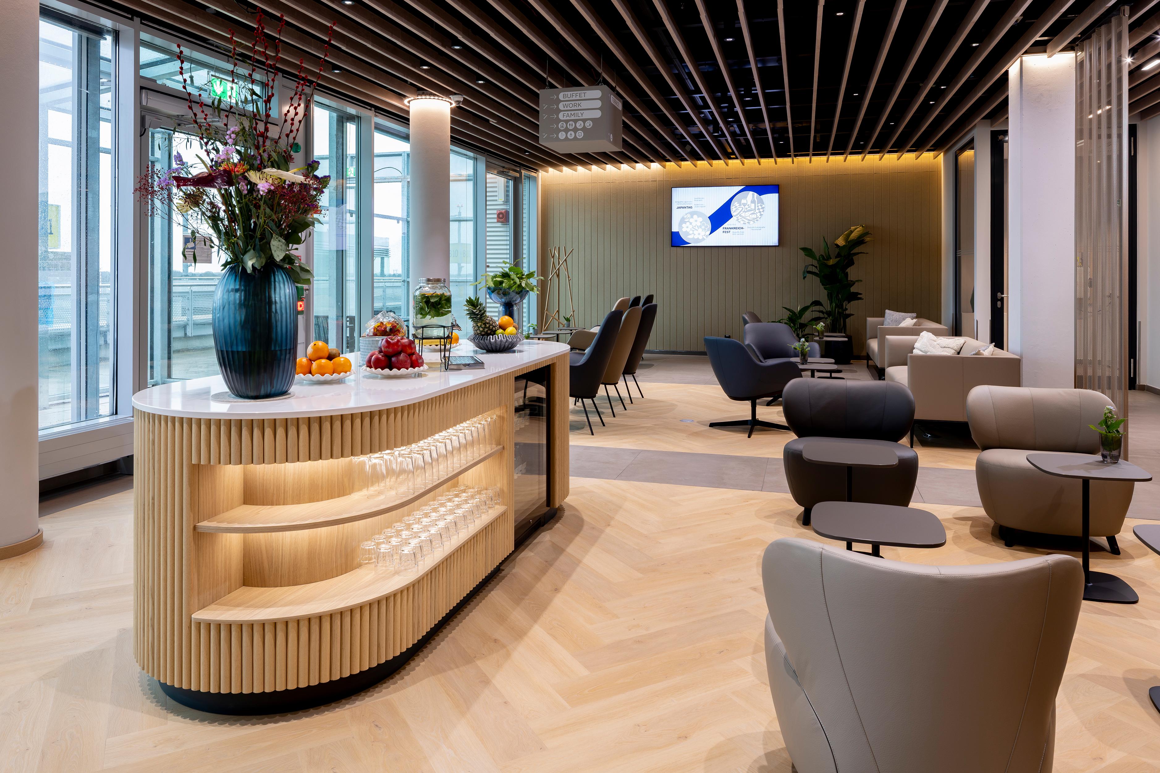 DUS Rhein Lounge, Düsseldorf, Germany DUS Rhein Lounge, Düsseldorf, Germany