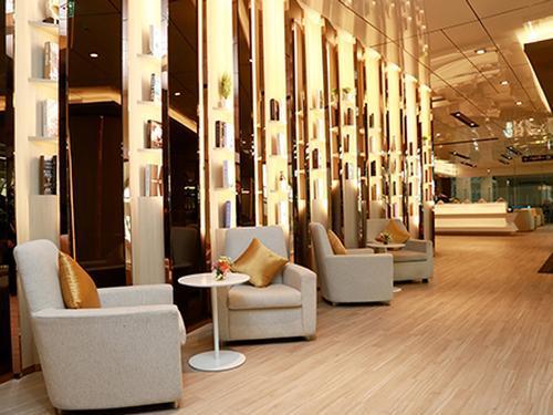 Miracle Business Class Lounge, Bangkok Suvarnabhumi Intl, Thailand Miracle Business Class Lounge, Bangkok Suvarnabhumi Intl, Thailand