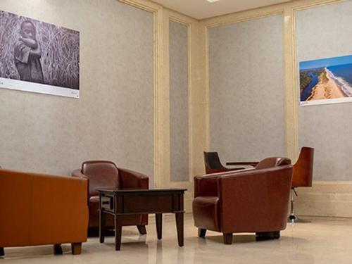 Salon Ebene_Pointe-Noire Antonio Agostinho-Neto Intl_Congo Salon Ebene_Pointe-Noire Antonio Agostinho-Neto Intl_Congo