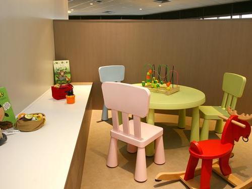 Causeway Lounge, Belfast International Causeway Lounge, Belfast International