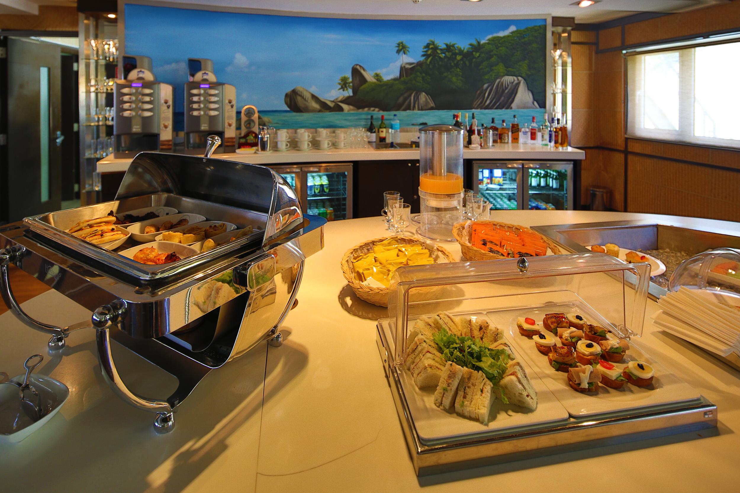 Premium VIP Lounge of Pinpin Catering, Shuozhou Zirun, China Premium VIP Lounge of Pinpin Catering, Shuozhou Zirun, China